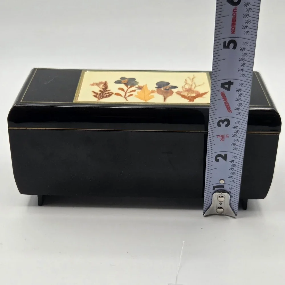 Vintage‎ Japanese Black Lacquer Wood Hand Painted Jewelry Music Box -Love Story
